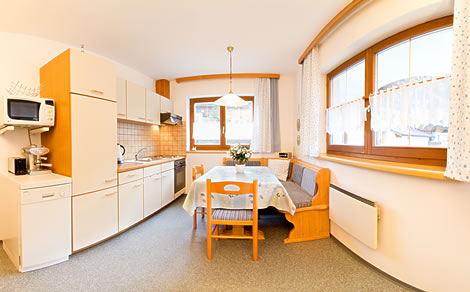 Haus Jenewein - Neustift im Stubaital - Apartments - Ferienwohnungen